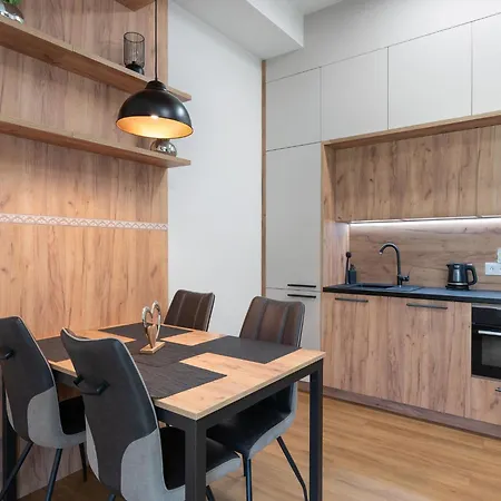 By Interhome شقة *